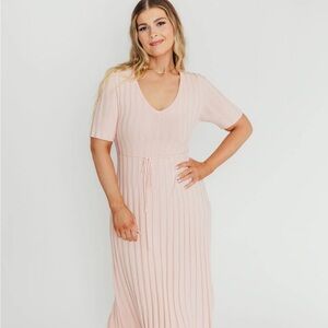 Elegant Pink Knit Dress